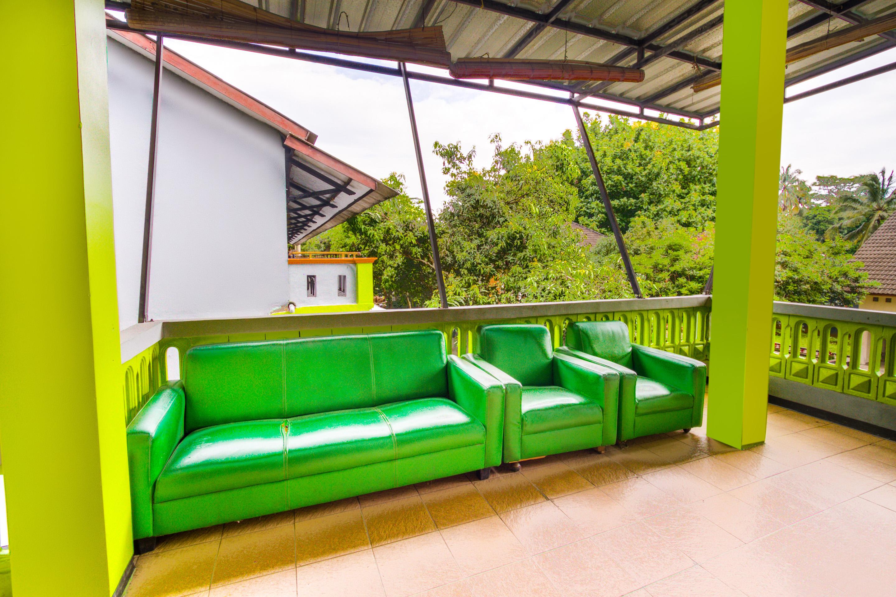 Spot On 2730 Maribaya Indah Syariah Hotel Tasikmalaya